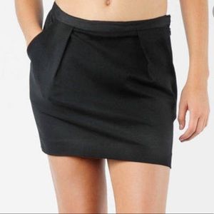 Elizabeth & James Claire mini skirt XS